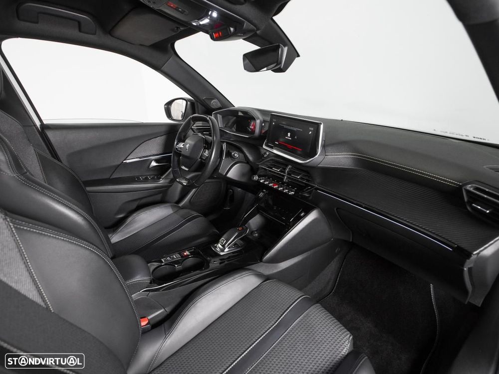 Peugeot 2008 1.5 BlueHDi GT EAT8 - 12