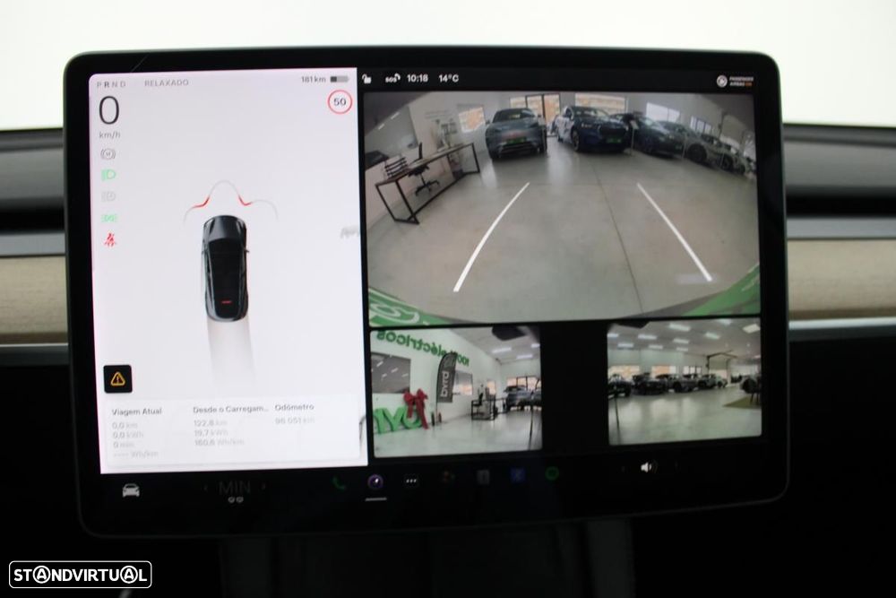 Tesla Model Y Long Range Dual Motor AWD - 33