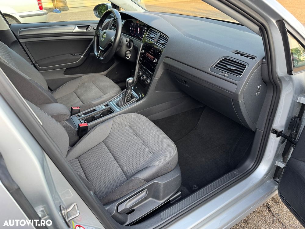 Volkswagen Golf 2.0 TDI SCR DSG Comfortline - 26