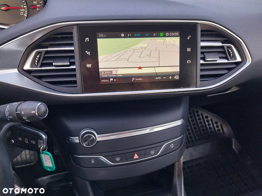 Peugeot 308 1.2 PureTech GPF Active Pack Business S&S EAT8 - 18