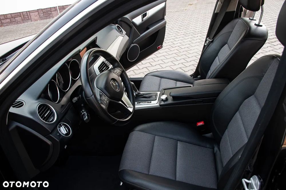 Mercedes-Benz Klasa C 200 Kompressor Automatik Avantgarde - 26