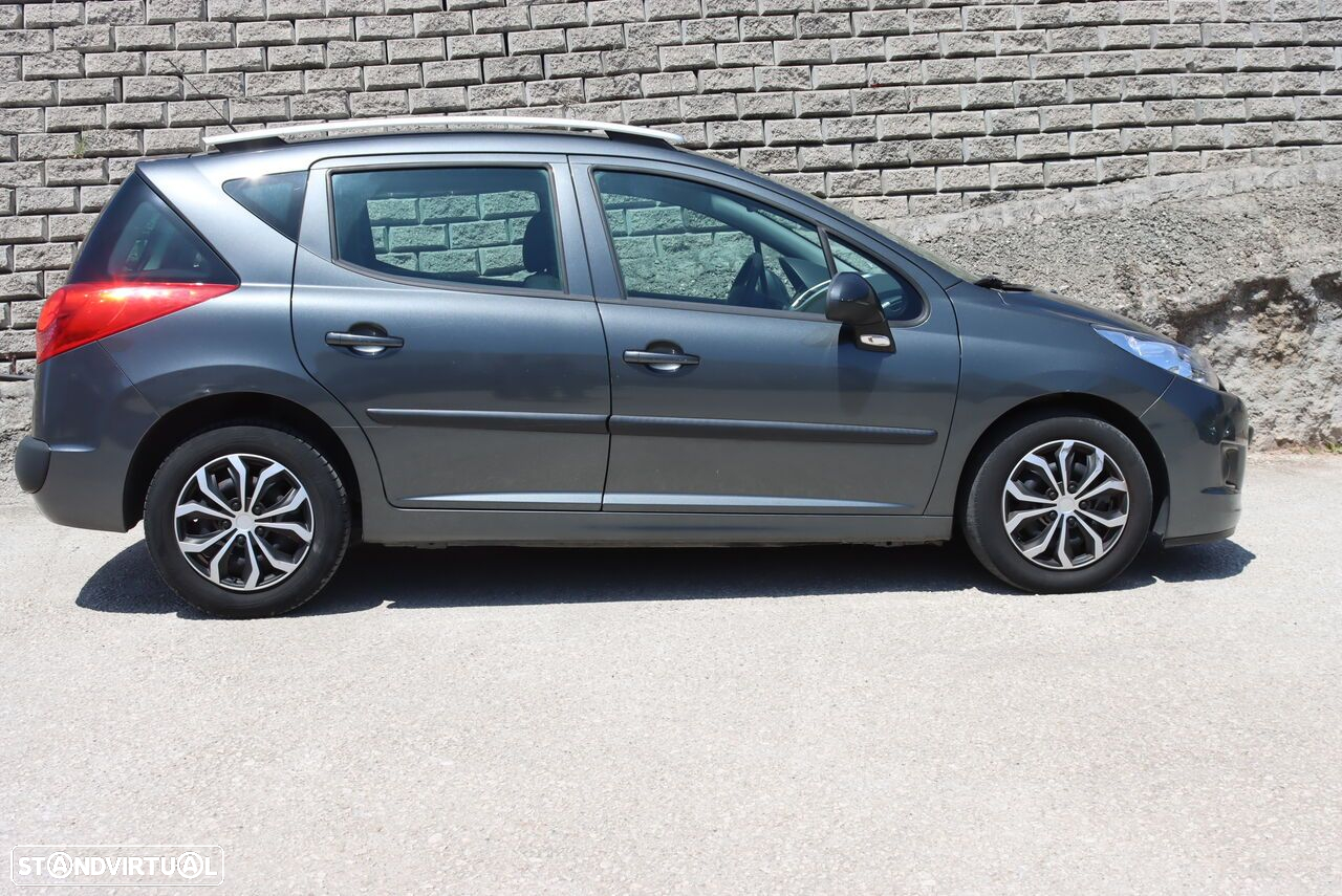Peugeot 207 1.4 16V Trendy - 3