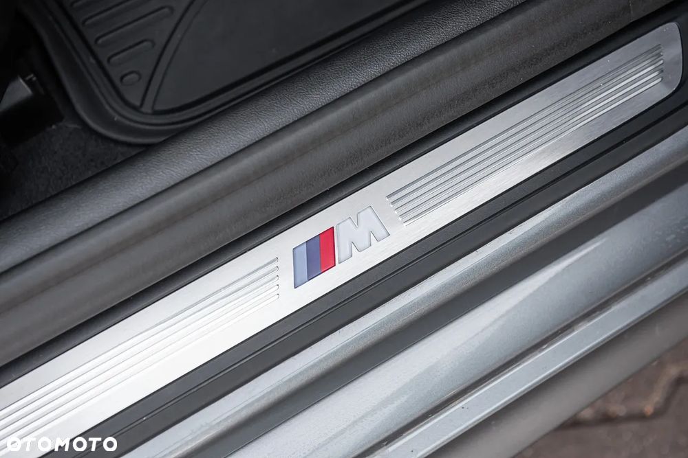 BMW Seria 5 530e iPerformance xDrive M Sport sport - 24