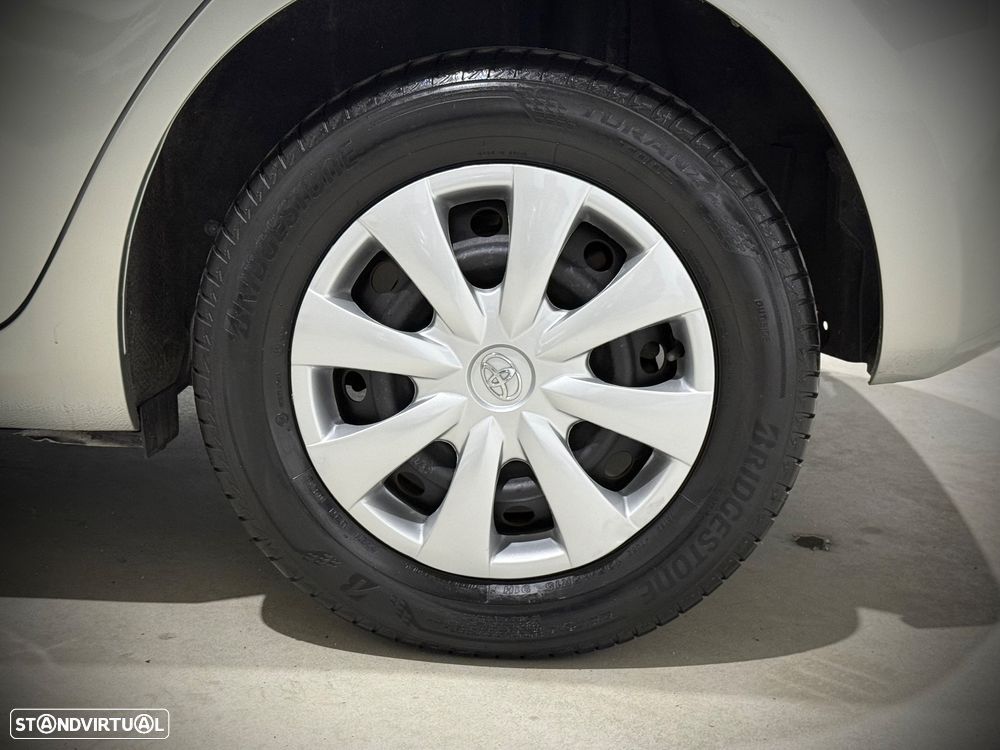 Toyota Auris 1.4 VVT-i AC+VSC - 20