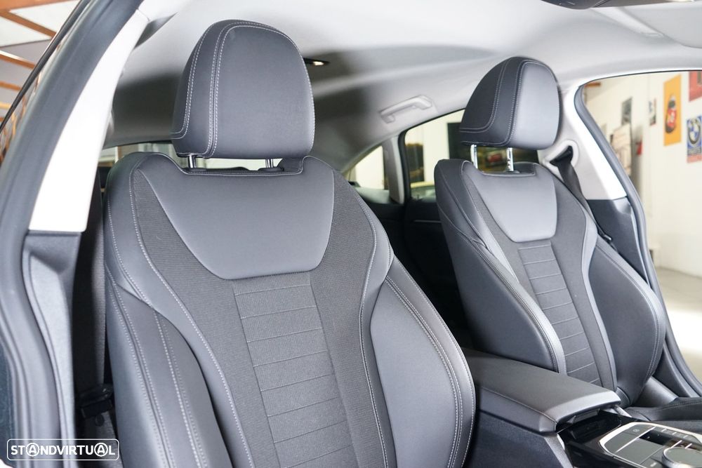 BMW i4 eDrive40 Desportiva M - 43