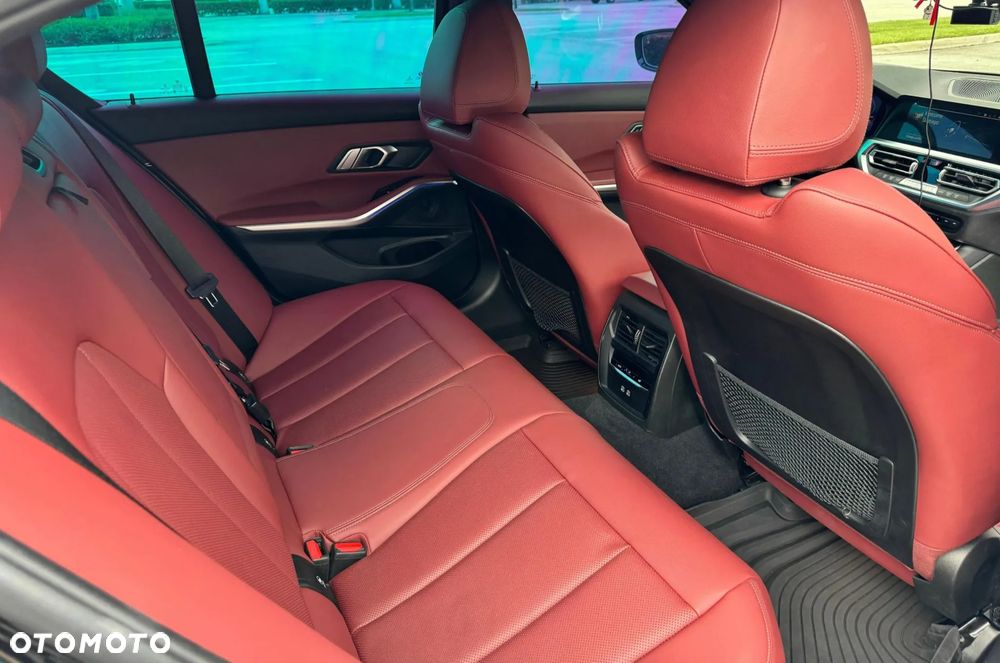 BMW Seria 3 318i Luxury Line sport - 19