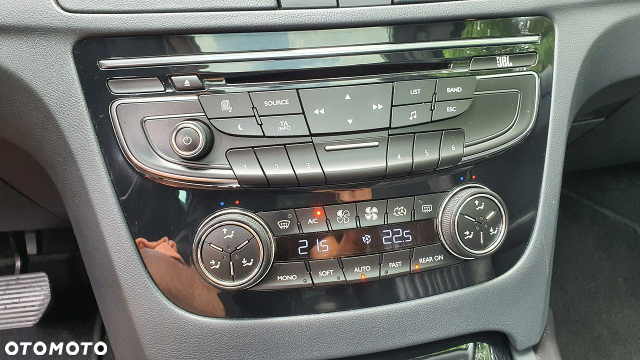 Peugeot 508 RXH 2.0 HDi HYbrid4 - 22