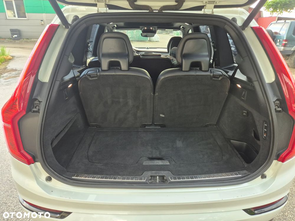 Volvo XC 90 D5 AWD Inscription 7os - 28