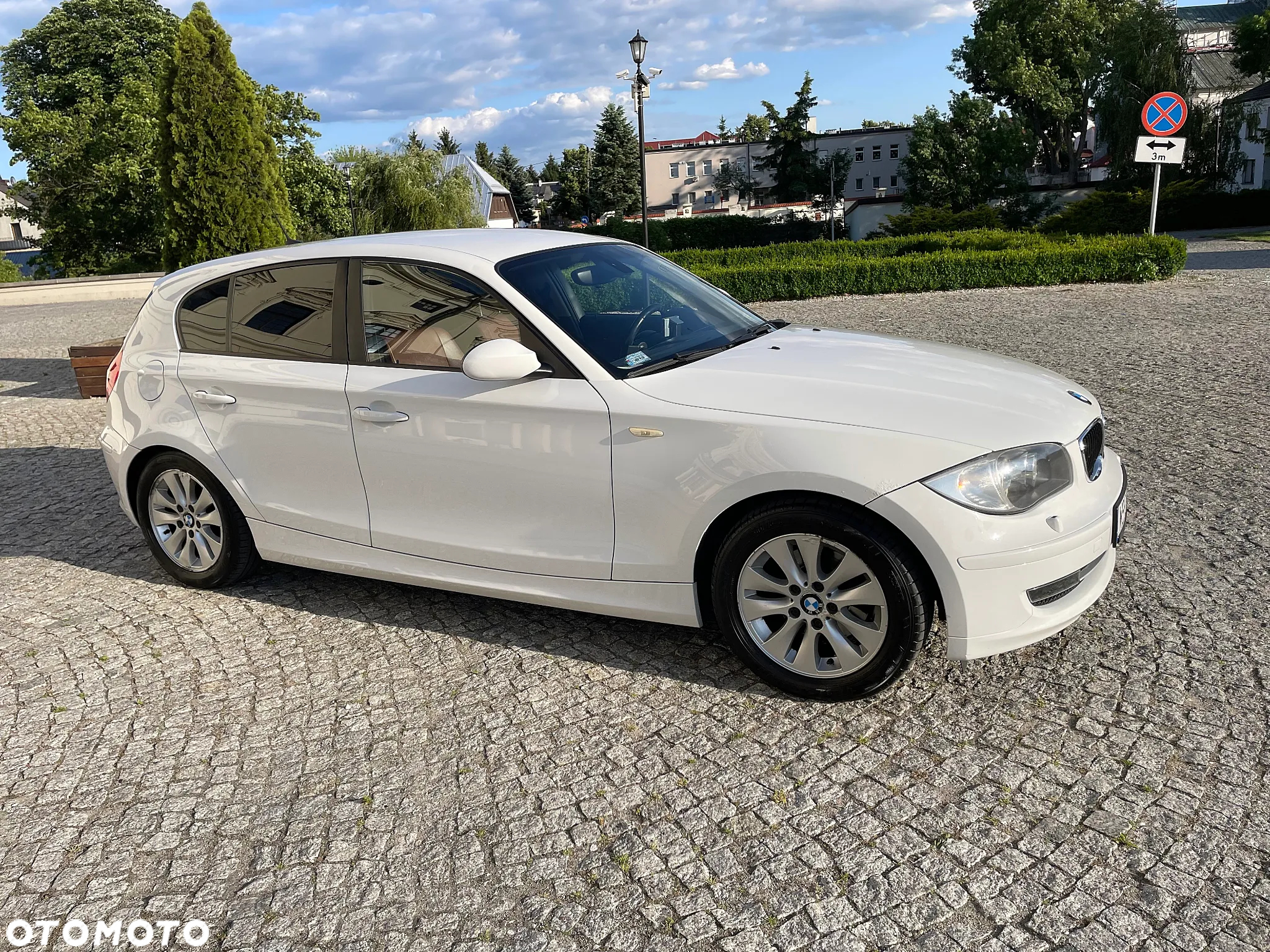 BMW Seria 1 120i - 4