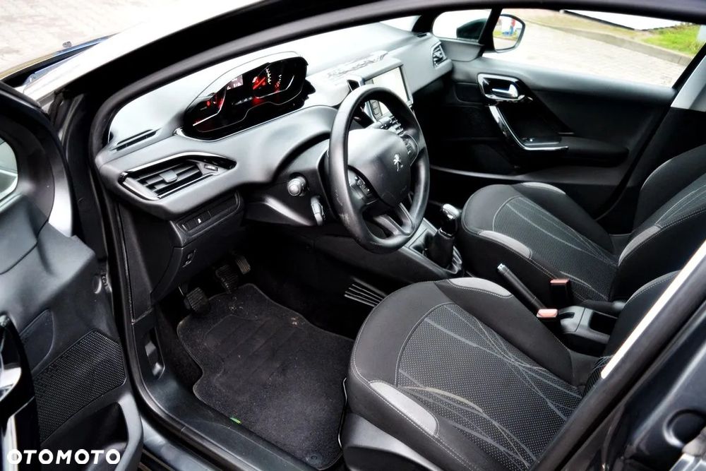 Peugeot 208 1.2 VTi Active - 14