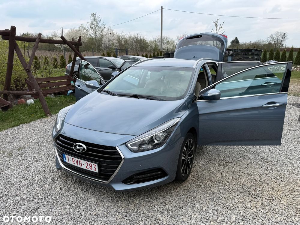 Hyundai i40 Kombi 1.7 CRDi Premium - 19