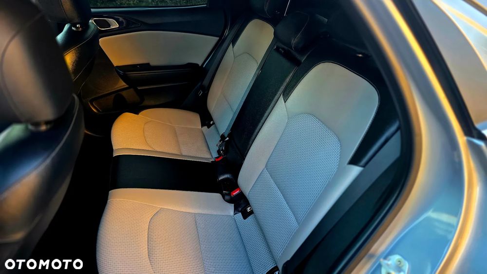 Kia Ceed 1.0 T-GDI ISG Platinum Edition - 12