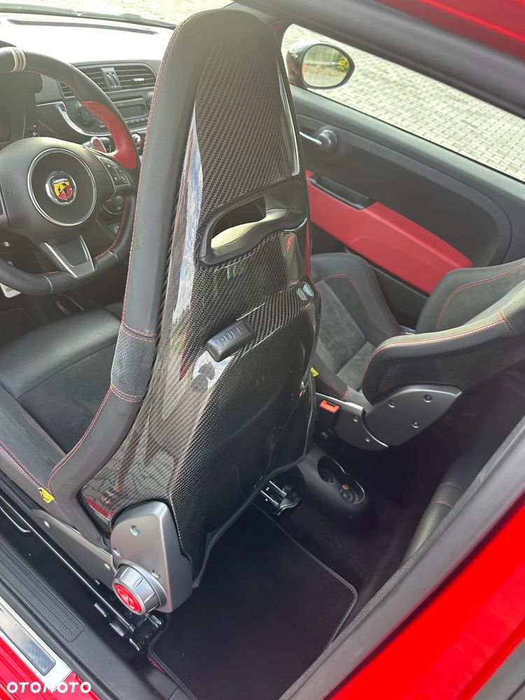 Abarth 695 - 13