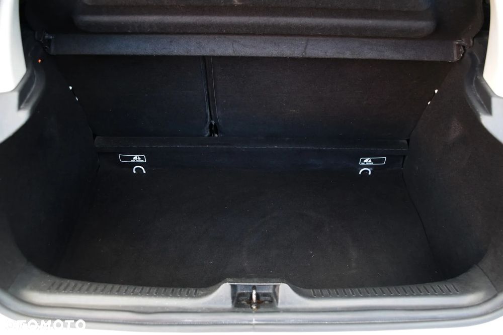 Renault Clio 1.2 16V Limited - 17