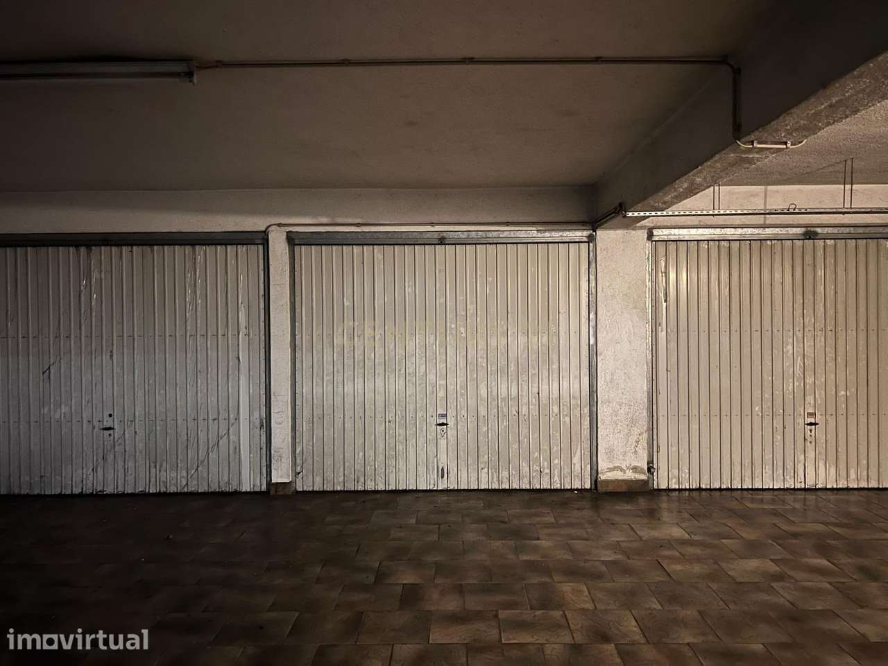 Mem Martins,  garagem box 17m2 - Grande imagem: 2/4