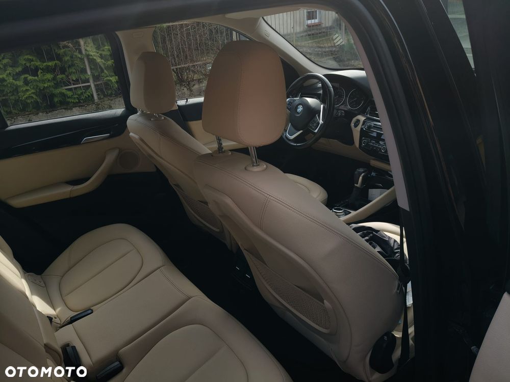 BMW X1 - 10