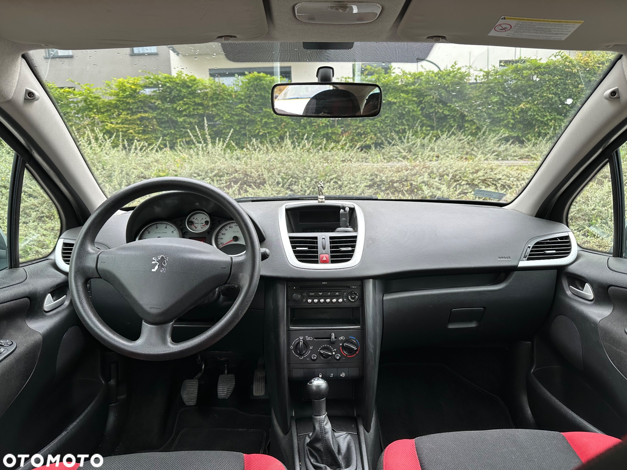 Peugeot 207 1.4 16V Trendy - 11