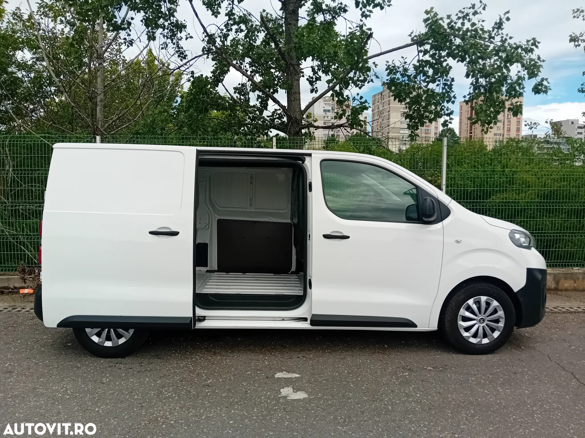 Peugeot EXPERT - 16