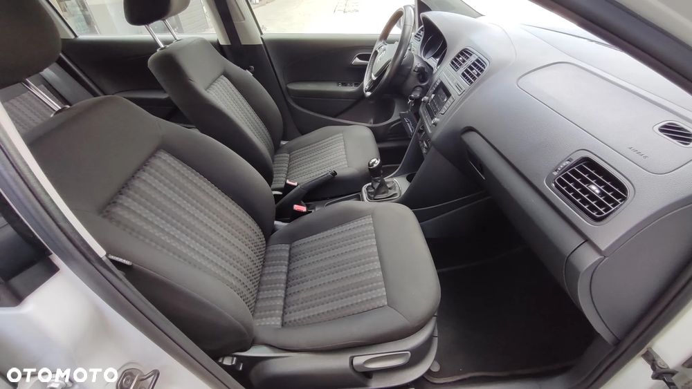 Volkswagen Polo - 15