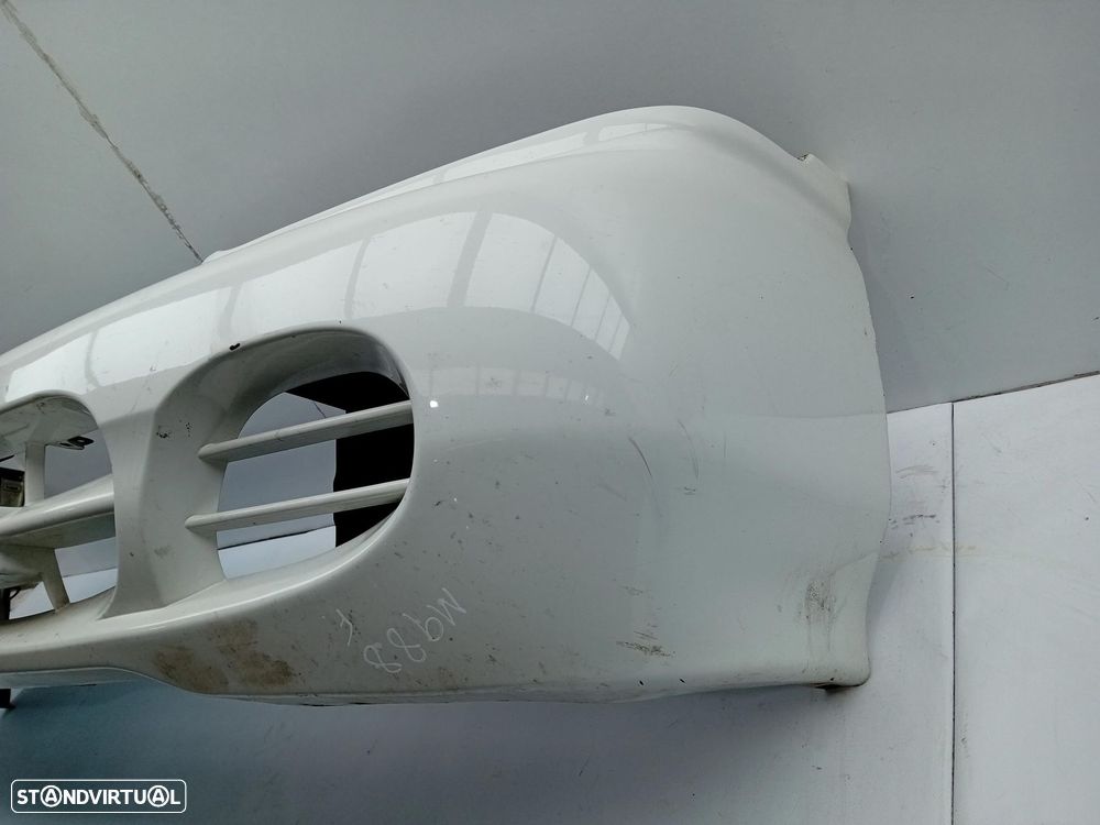 Pára-choques frente HYUNDAI H100 - 3