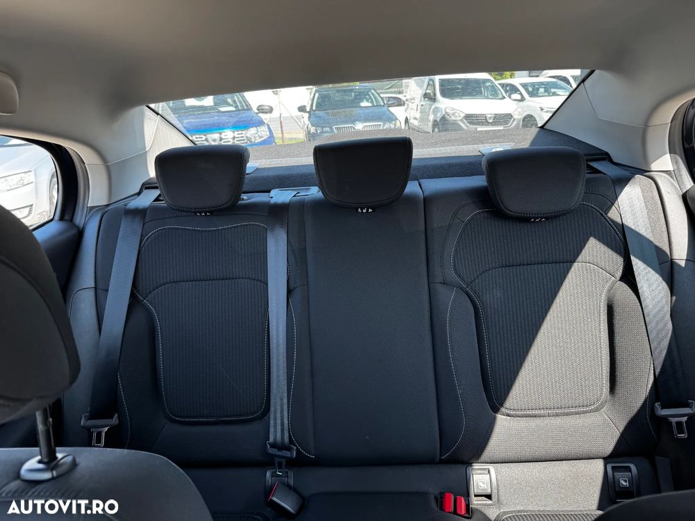 Renault Megane TCe 114 GPF Zen - 20