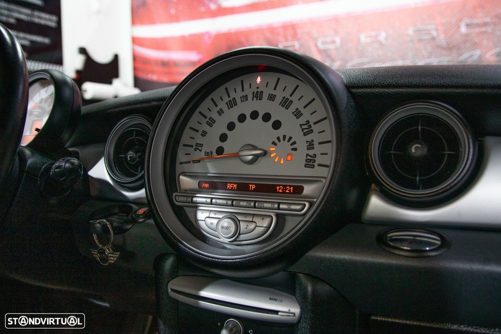 MINI 3 Portas One - 6