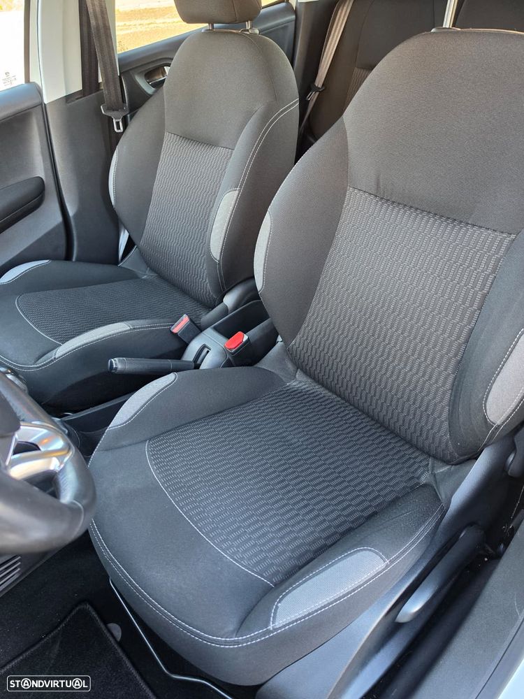 Peugeot 208 1.2 PureTech Style - 23