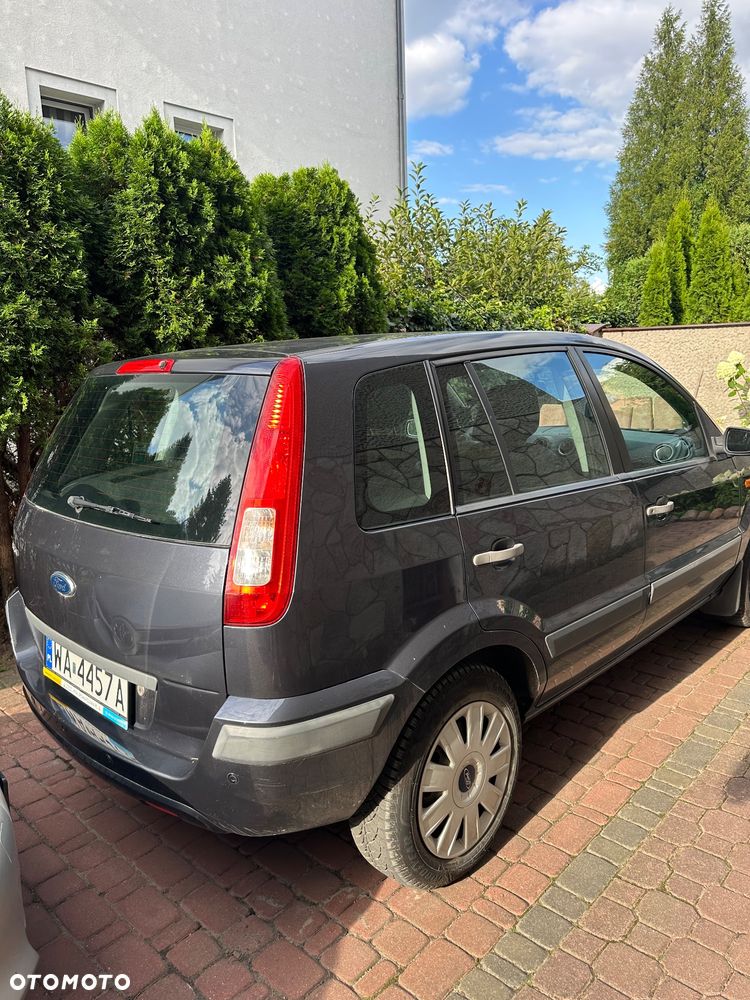 Ford Fusion - 3