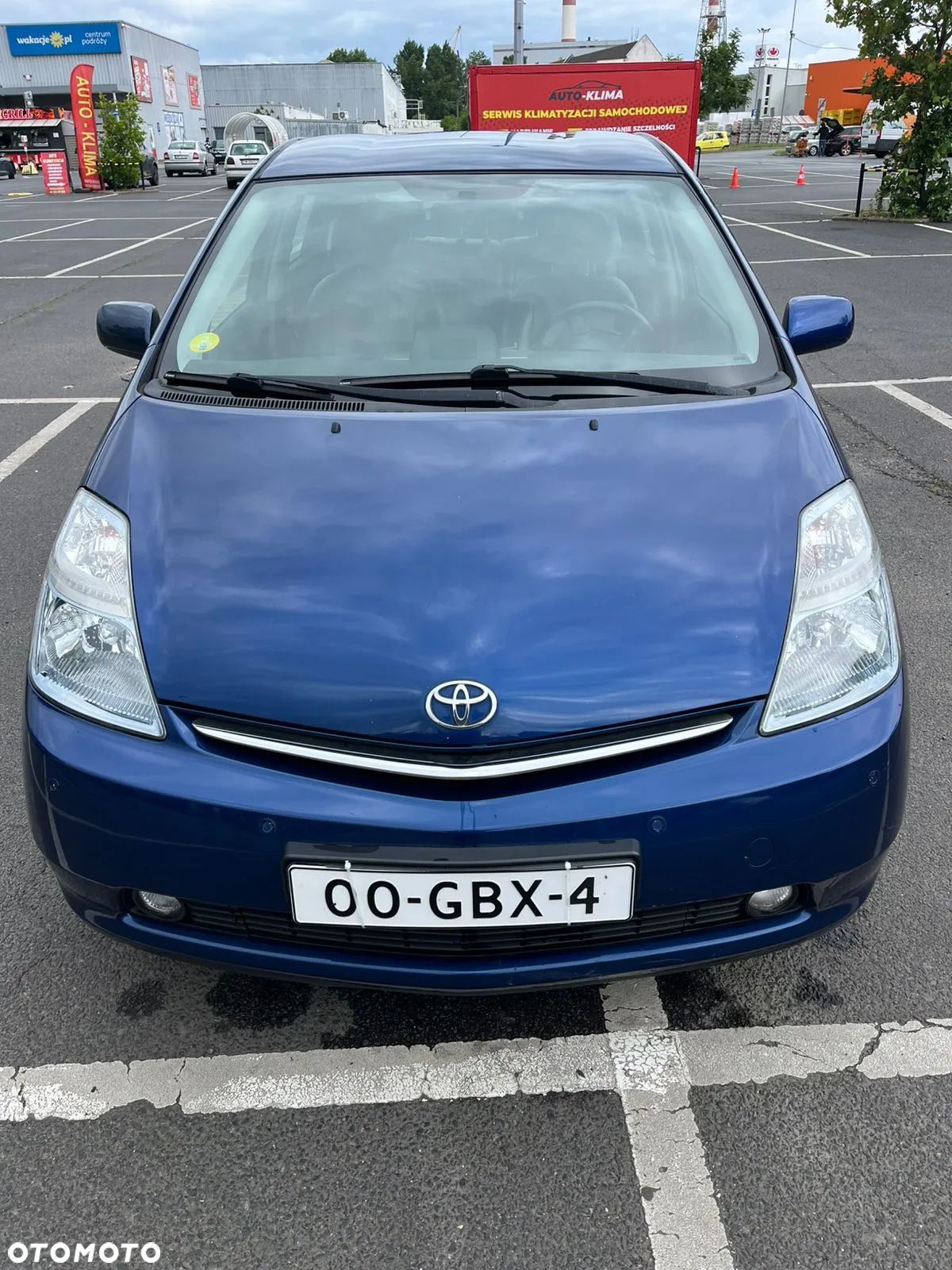 Toyota Prius (Hybrid) - 1