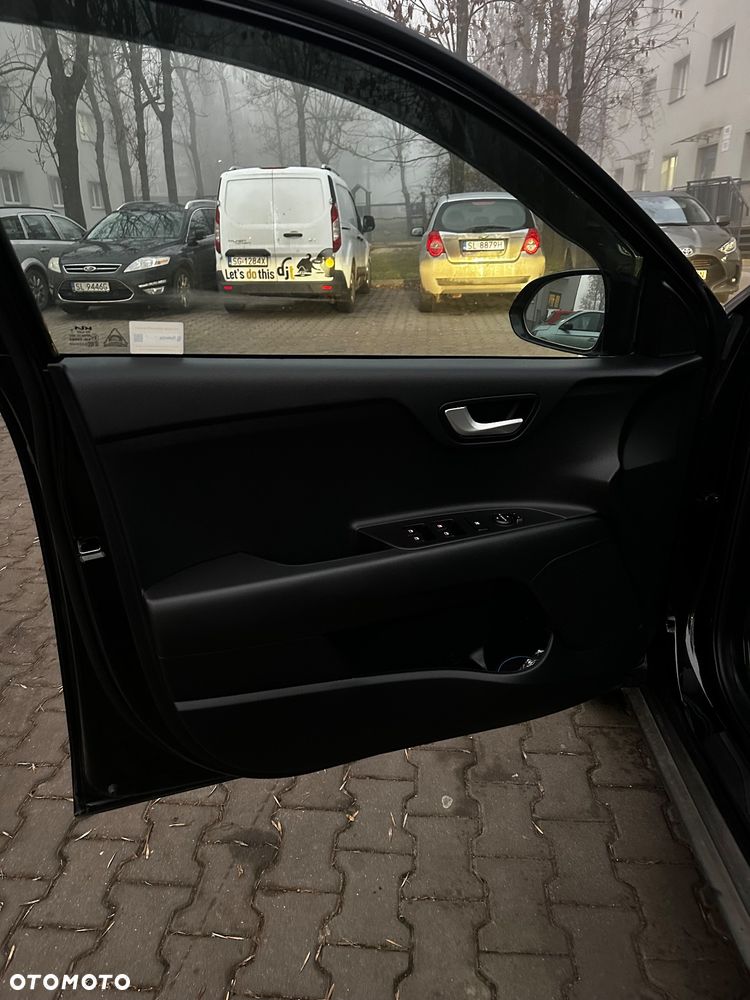 Kia Stonic 1.2 M - 26