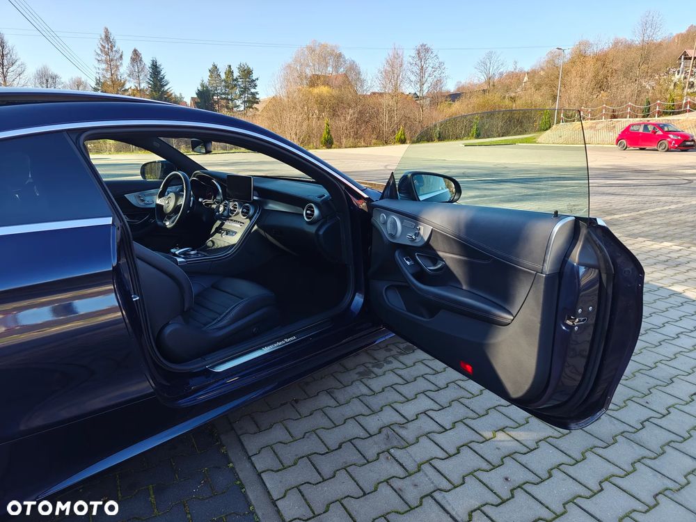 Mercedes-Benz Klasa C 200 9G-TRONIC AMG Line - 26