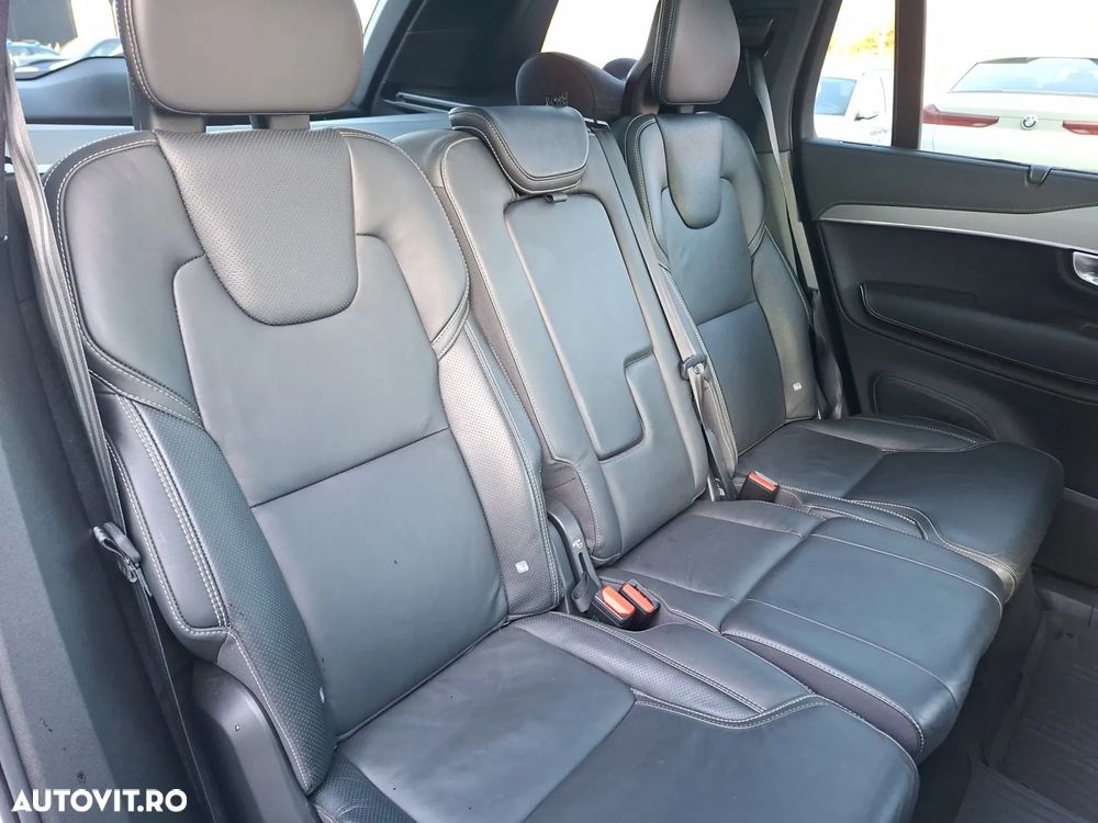 Volvo XC 90 B5 D AWD Plus Dark - 14