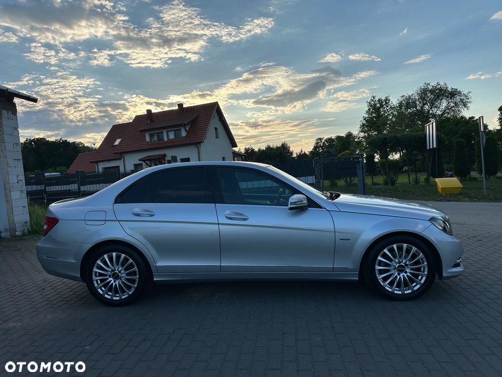 Mercedes-Benz Klasa C 220 CDI BlueEff Edition Avantgarde - 7