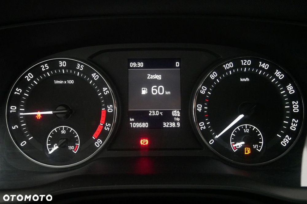 Skoda Octavia 2.0 TDI Ambition DSG - 9