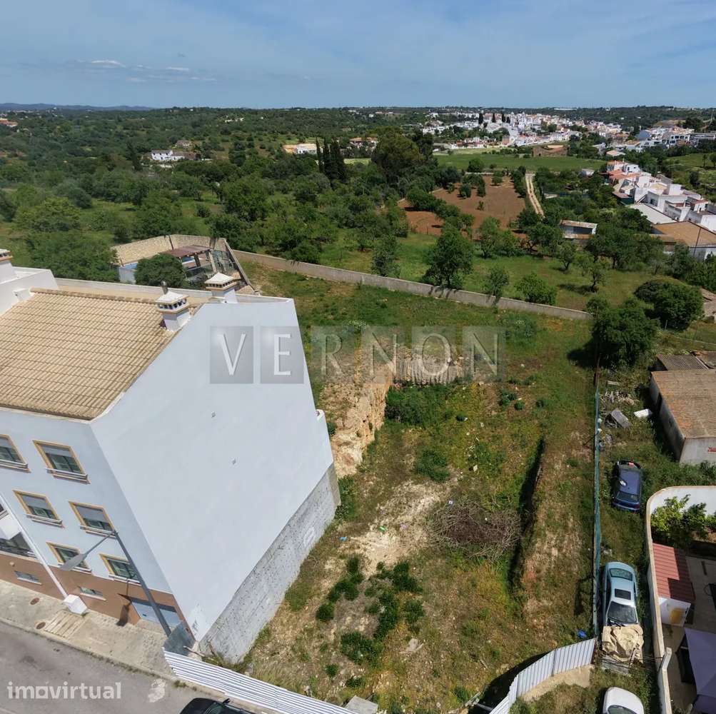 Lote Urbano de 1.130 m² com Potencial de Desenvolvimento em Estombar, - Grande imagem: 3/6