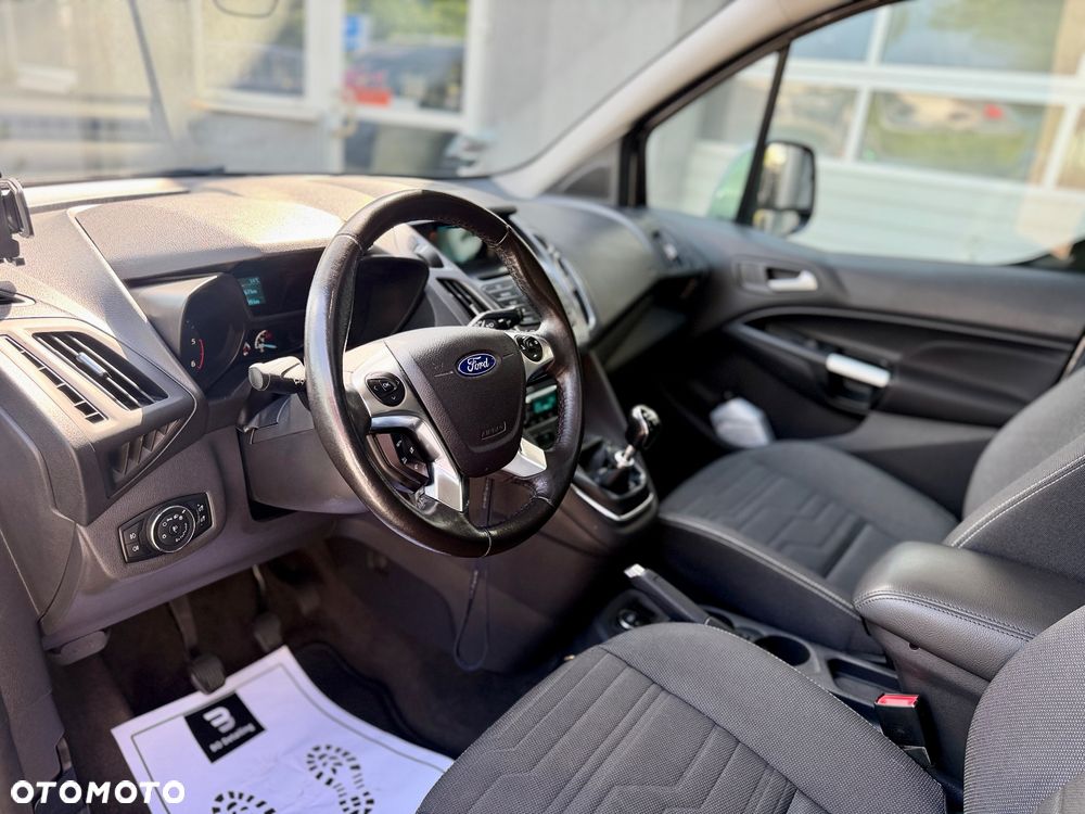 Ford Tourneo Connect 1.5 TDCi Titanium - 10
