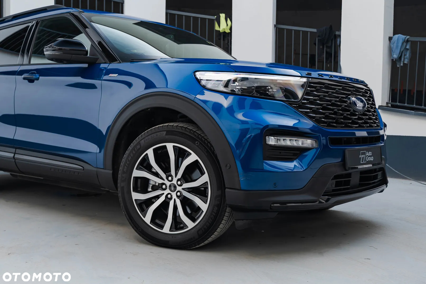 Ford Explorer - 10