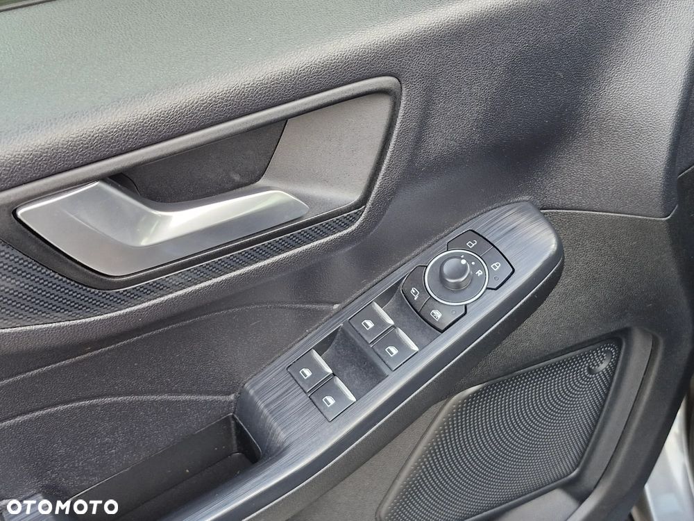 Ford Kuga 2.5P PHEV FWD ST-Line - 14