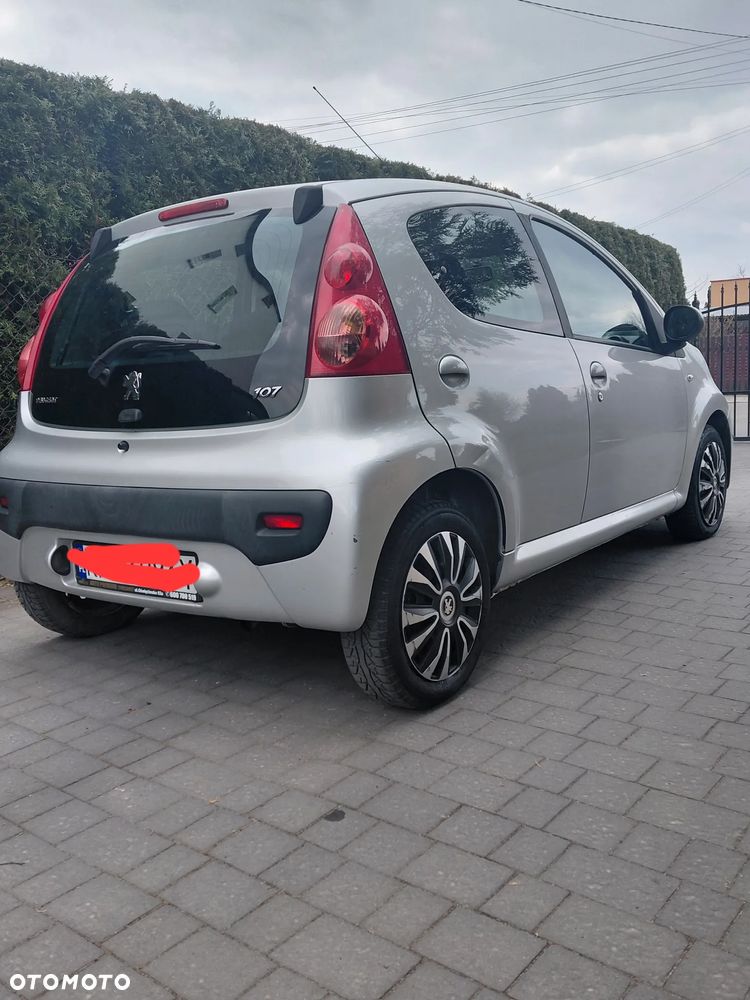 Peugeot 107 1.0 Happy Euro5 - 6