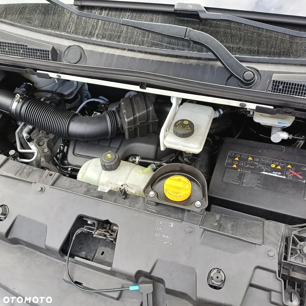 Renault Trafic - 22
