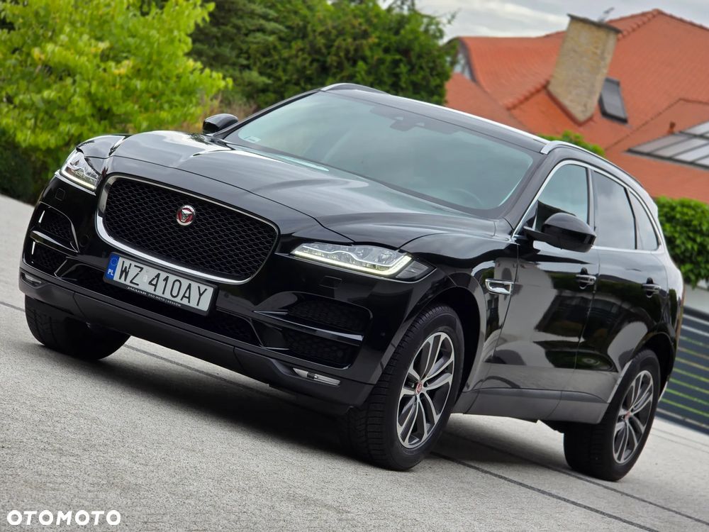 Jaguar F-Pace P250 AWD R-Dynamic Black - 33