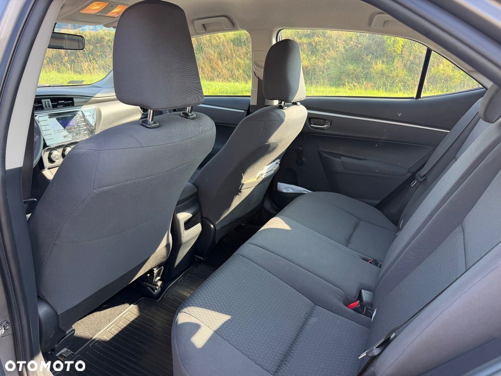 Toyota Corolla - 8