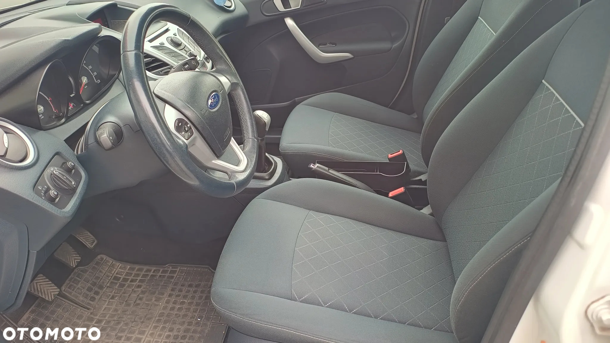 Ford Fiesta 1.25 Gold X EU5 - 21