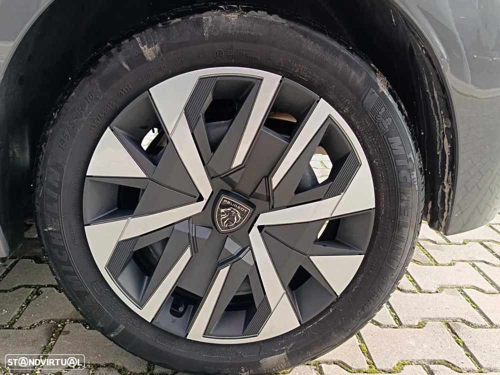 Peugeot 208 1.2 PureTech Active Pack - 10