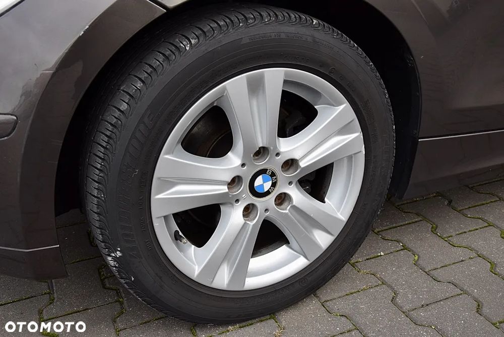 BMW Seria 1 116i - 34