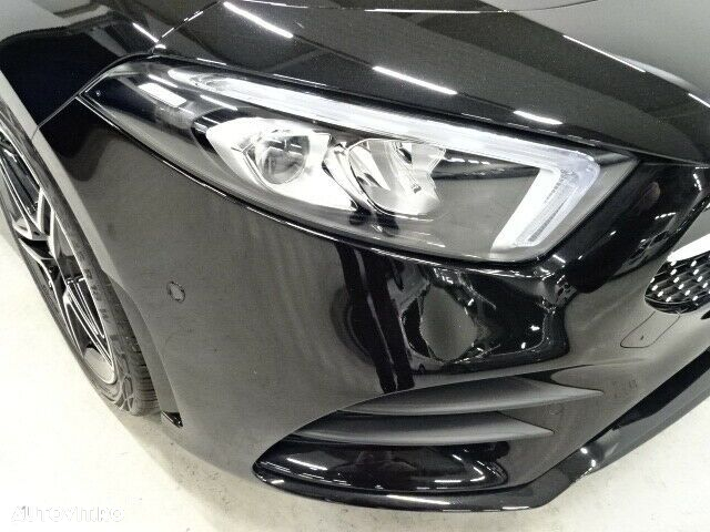 Mercedes-Benz A 250 4MATIC - 11