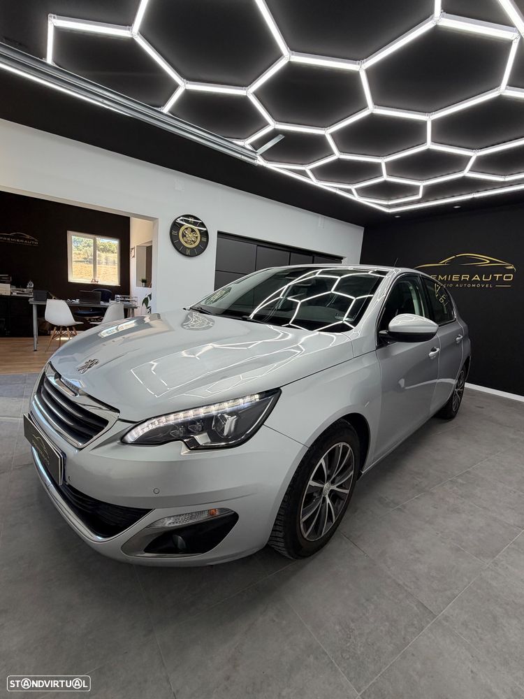 Peugeot 308 1.2 PureTech Business Line - 1