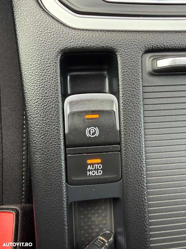 Volkswagen Passat Variant 2.0 TDI (BlueMotion Technology) Comfortline - 28