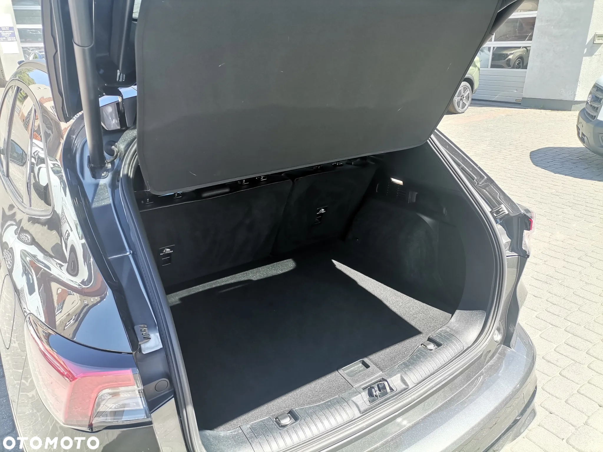 Ford Kuga 2.5P PHEV FWD ST-Line X - 10