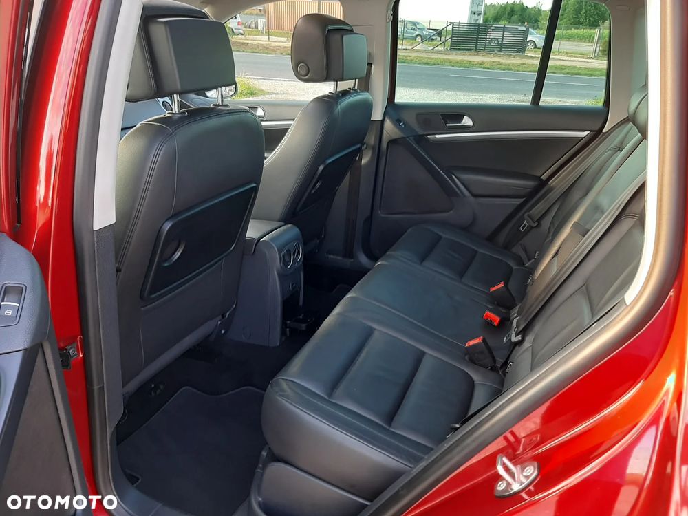 Volkswagen Tiguan 2.0 TDI DPF 4Motion BlueMotion Technology DSG Exclusive - 17